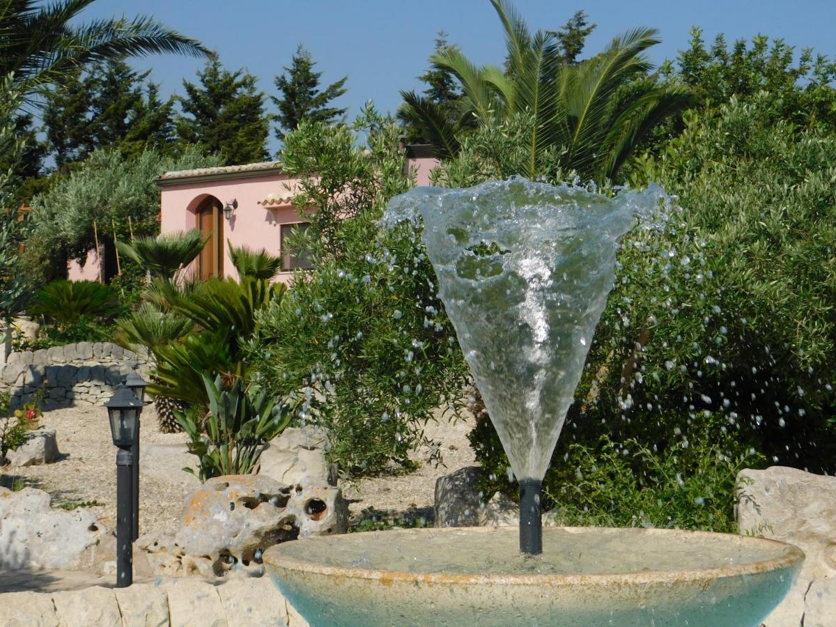 Dependance In Villa Con Piscina Ragusa Exterior photo