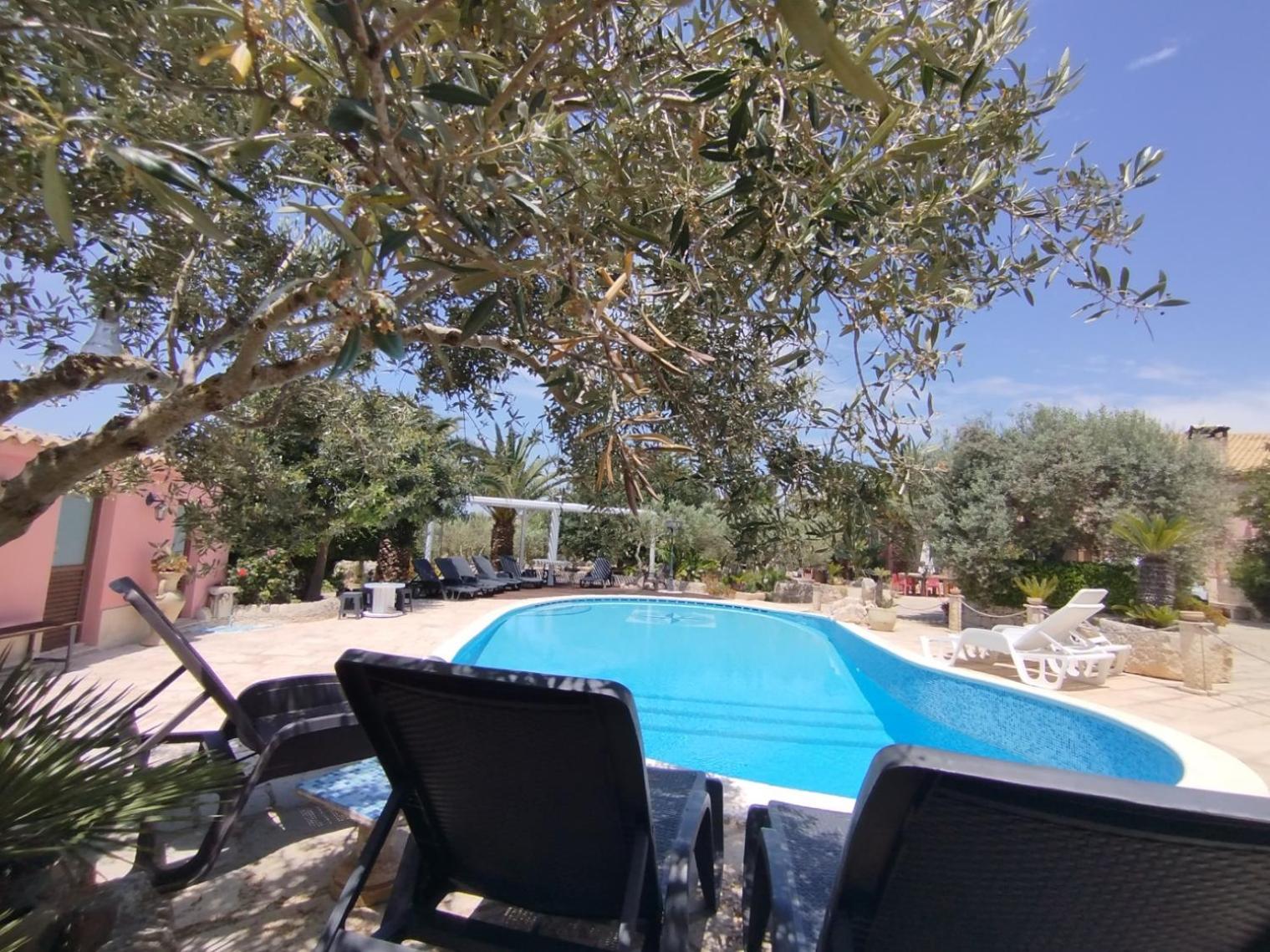 Dependance In Villa Con Piscina Ragusa Exterior photo
